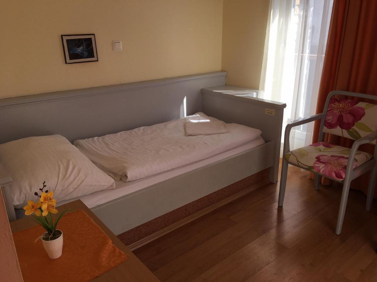 Hotel Foter Panzio Baja Exteriér fotografie